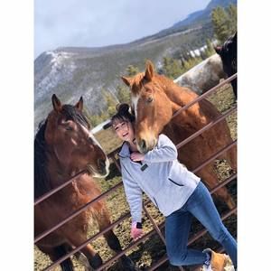 Meet your Posher, Mandy